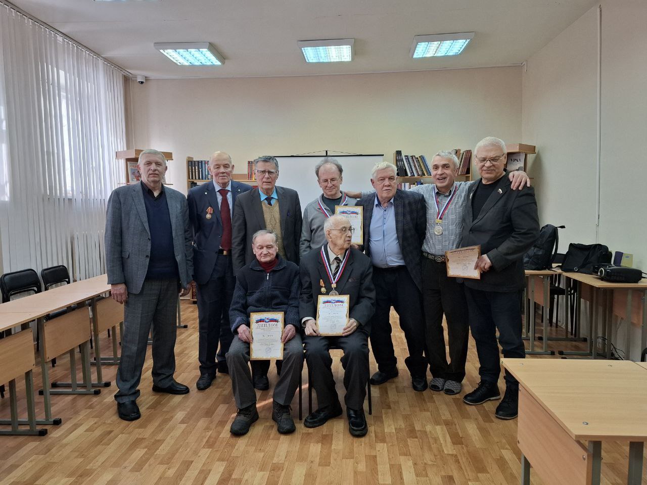 Ветеранский блиц в шахматном клубе «Октябрь». Итоги